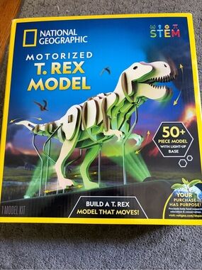 National Geographic Motorized T. Rex Model Kit - Green & Cream